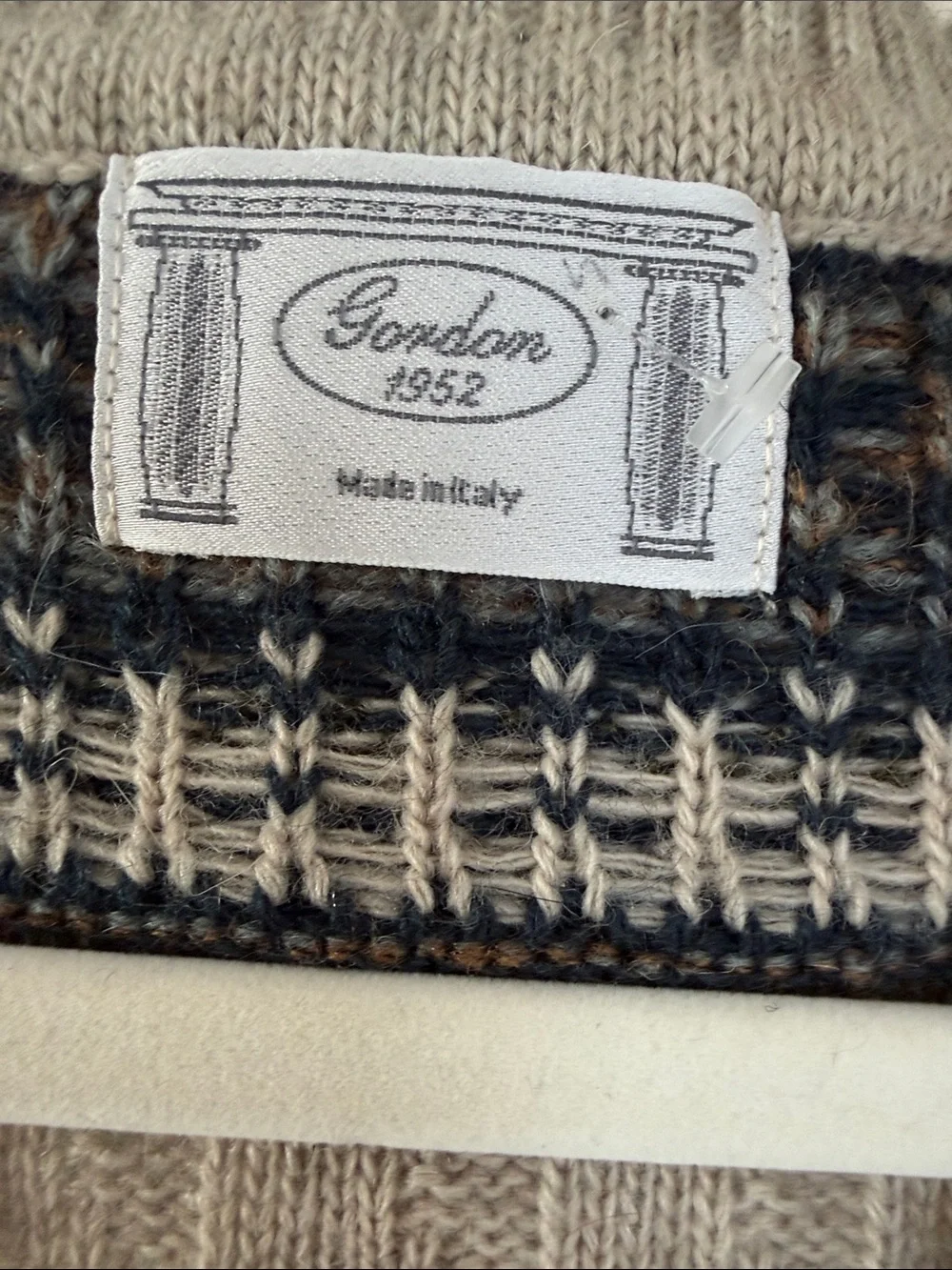 Gordon 1952 Fair Isle Knit Sweater Vest Beige  Blue Brown Pattern size M/L